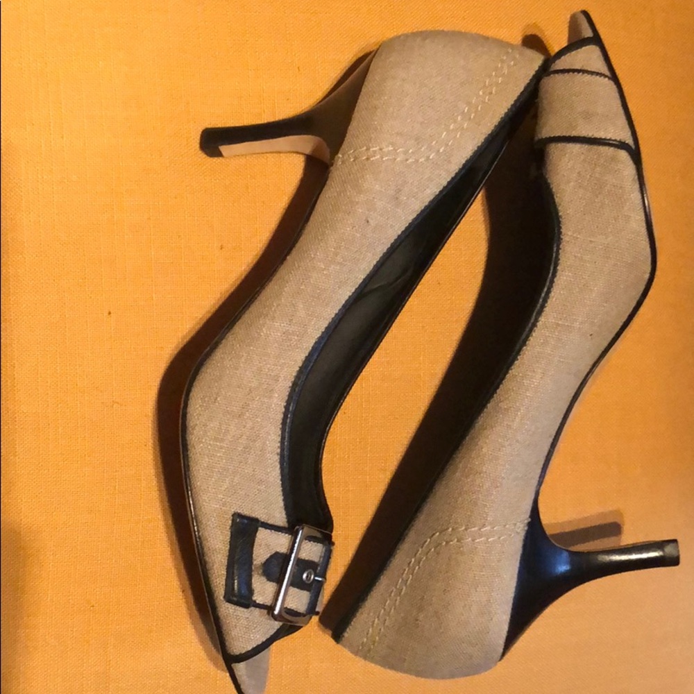 Never worn Banana Republic Canvas Tweed Heels - Picture 2 of 11
